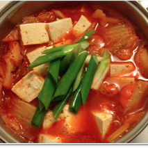 Kimchi Jigae / Ragoût de kimchi / Kimchi Stew